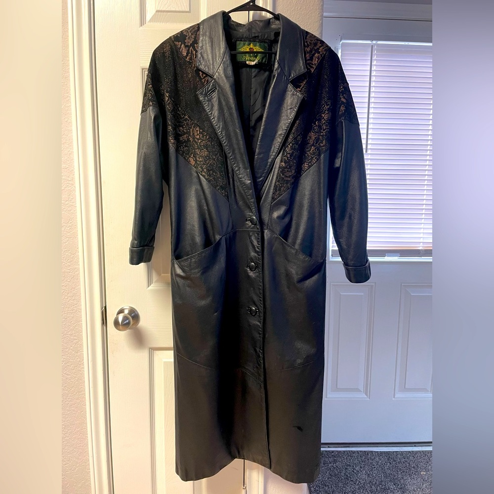 Vintage 80’s genuine leather duster. Size XS